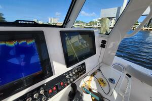 35ft Everglades Yacht For Sale