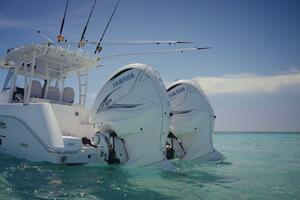 35ft Everglades Yacht For Sale