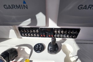 35ft Everglades Yacht For Sale