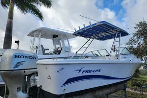 22ft Pro Line Yacht For Sale