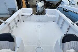 22ft Pro Line Yacht For Sale