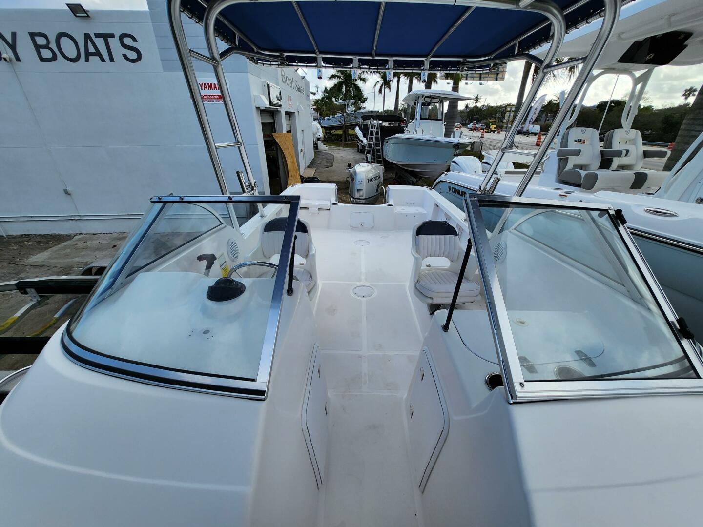 22ft Pro Line Yacht For Sale