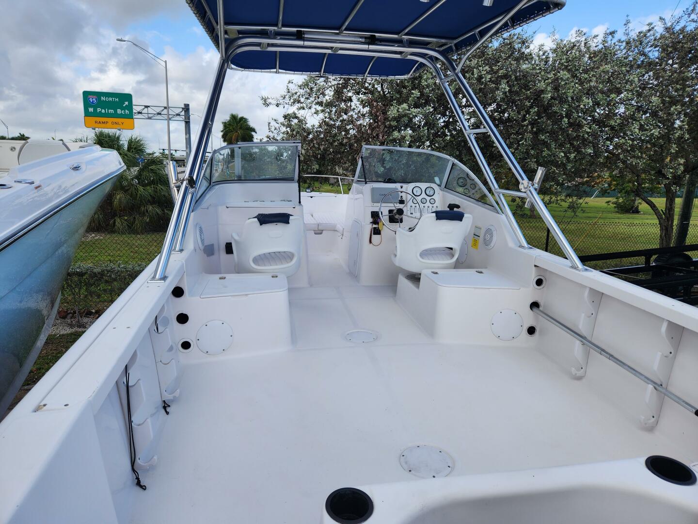 22ft Pro Line Yacht For Sale