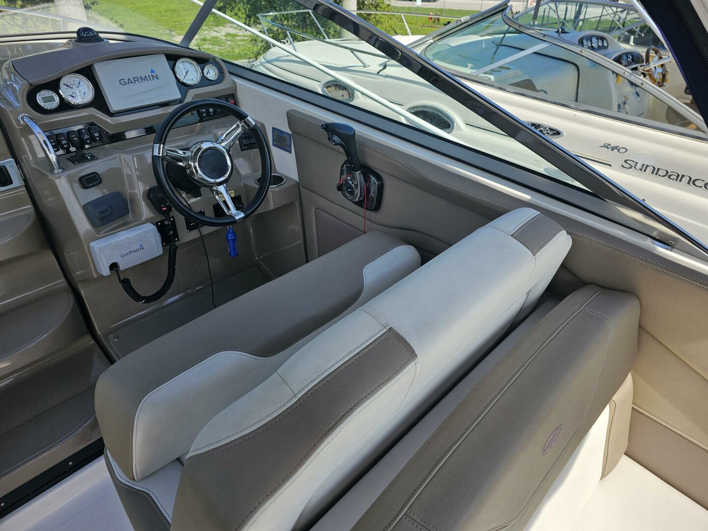 28ft Regal Yacht For Sale