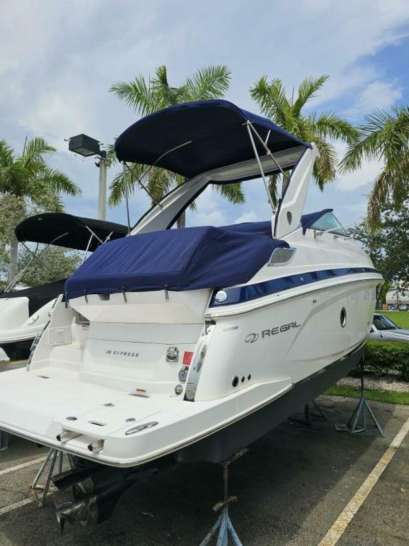 28ft Regal Yacht For Sale