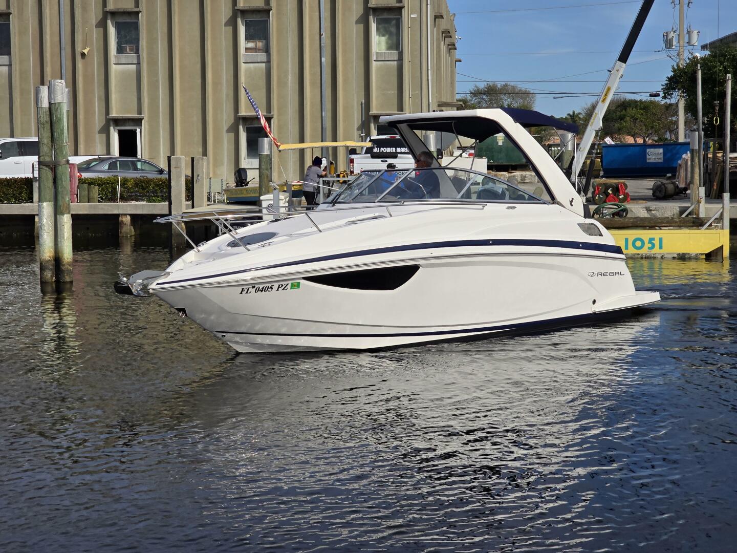 28ft Regal Yacht For Sale