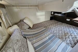 28ft Regal Yacht For Sale