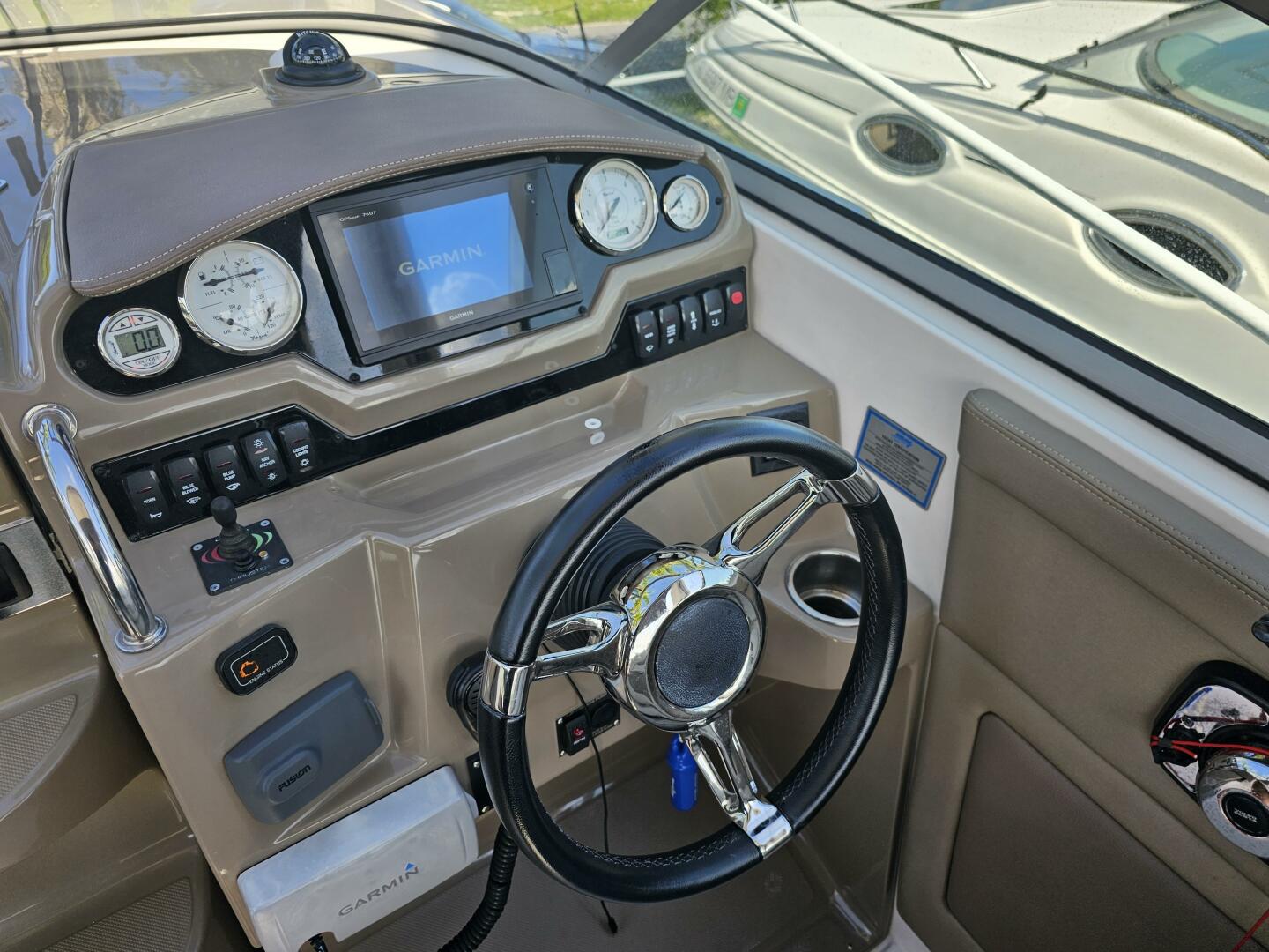 28ft Regal Yacht For Sale