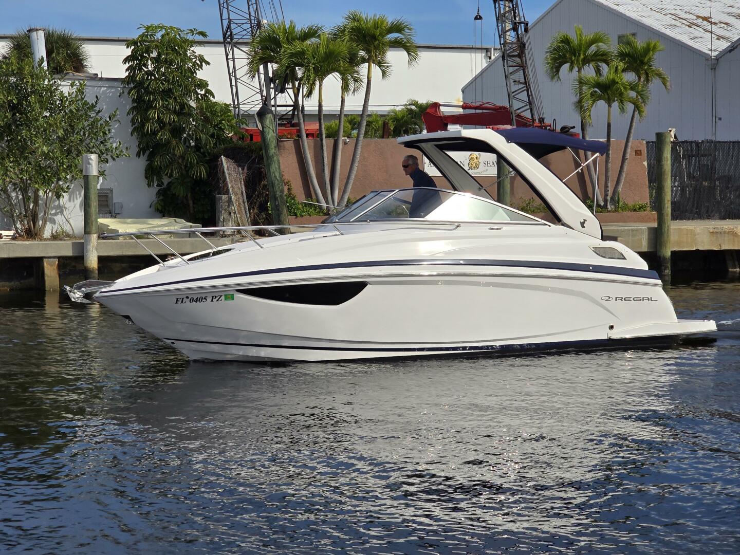 28ft Regal Yacht For Sale