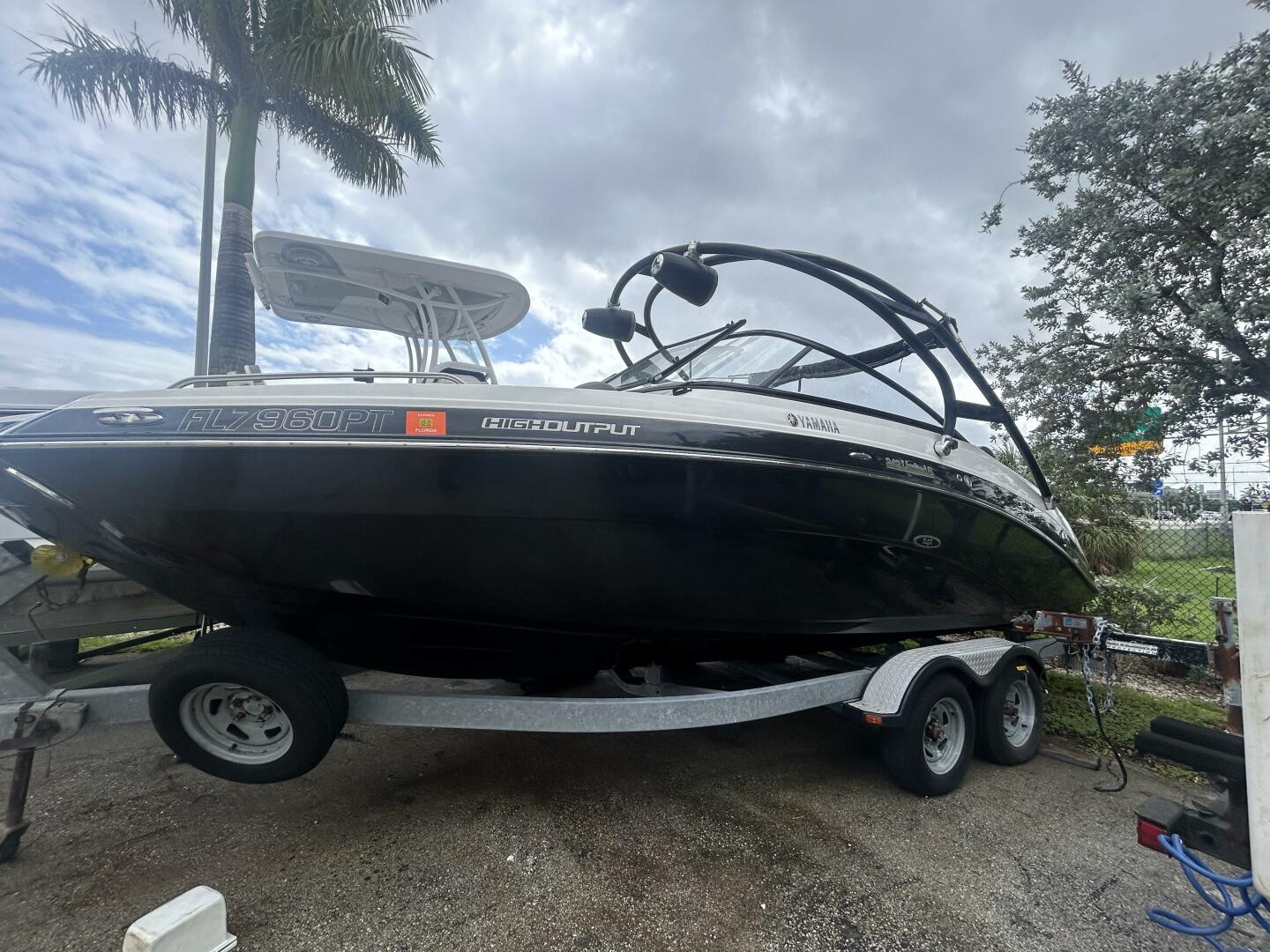 24ft Yamaha Boats Yacht For Sale
