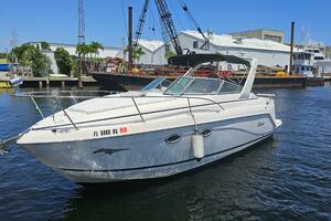 27ft Rinker Yacht For Sale