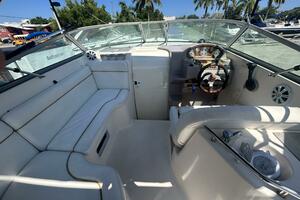 27ft Rinker Yacht For Sale