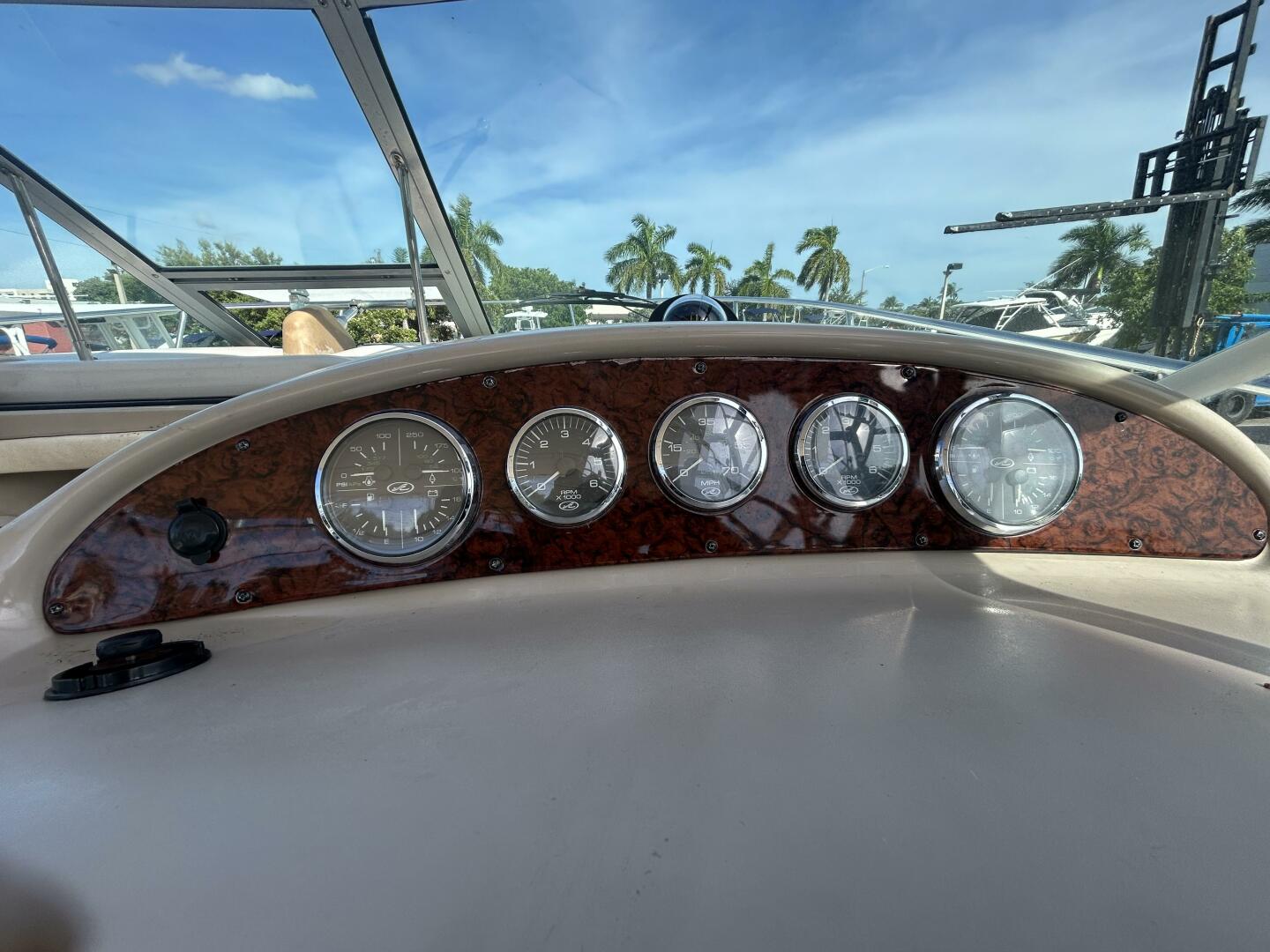 29ft Sea Ray Yacht For Sale