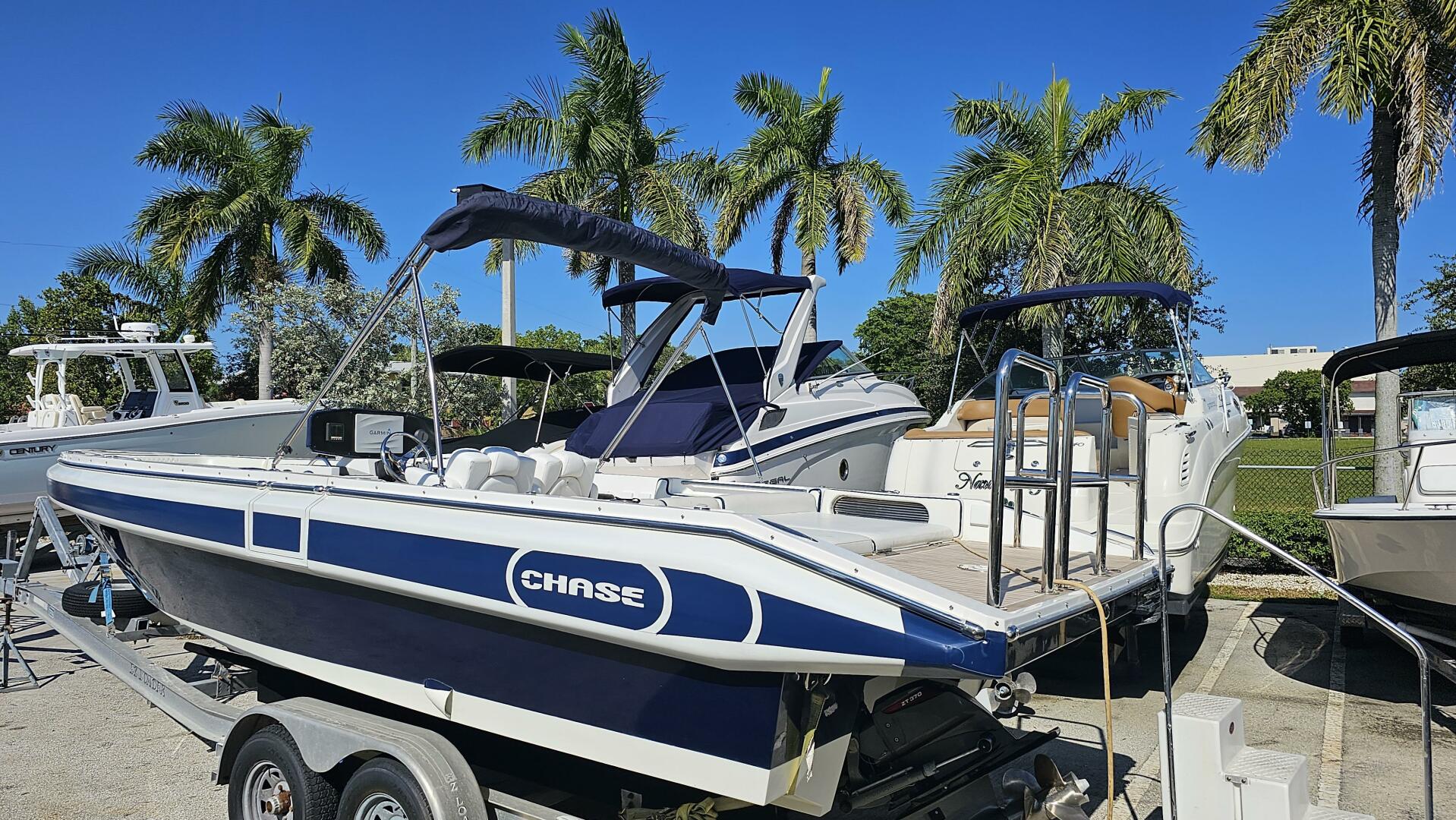 27ft Novurania Yacht For Sale