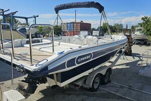 27ft Novurania Yacht For Sale