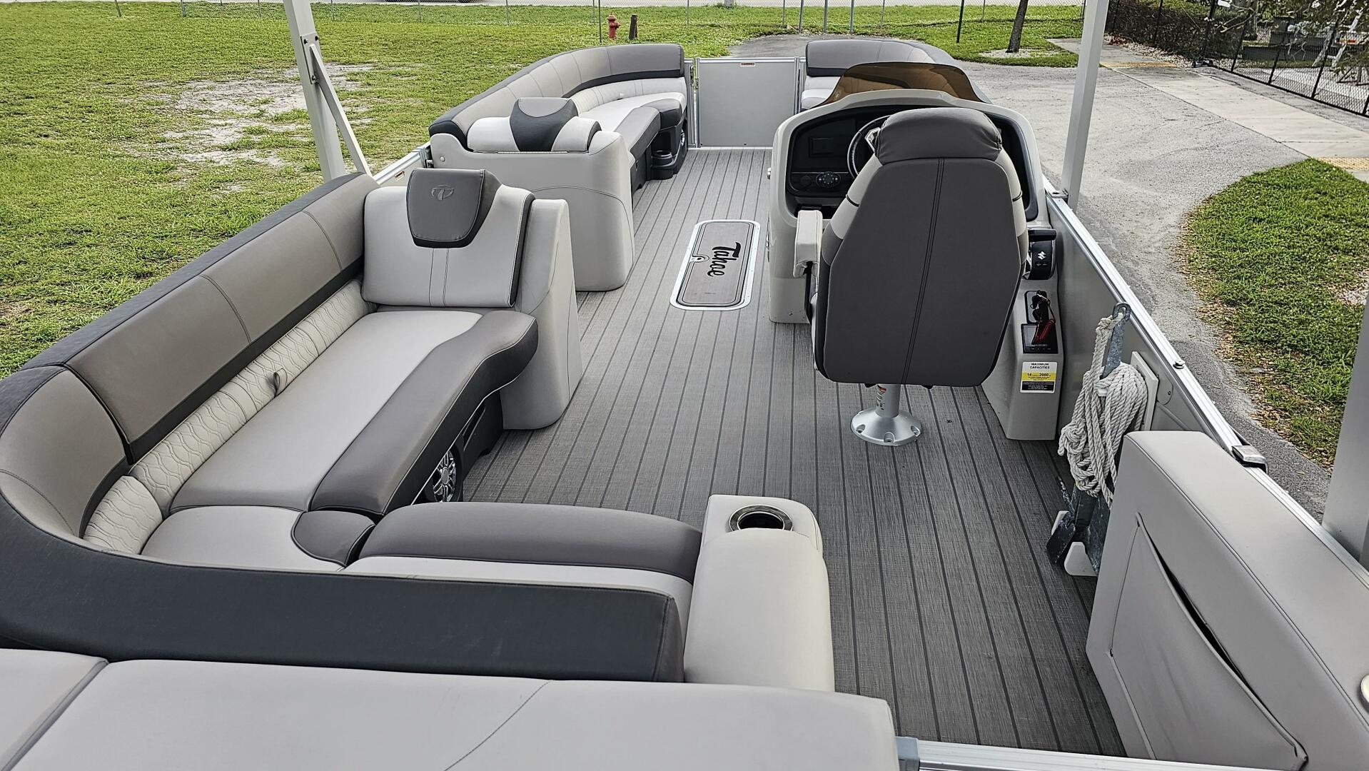 27ft Tahoe Yacht For Sale