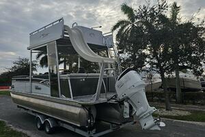 27ft Tahoe Yacht For Sale
