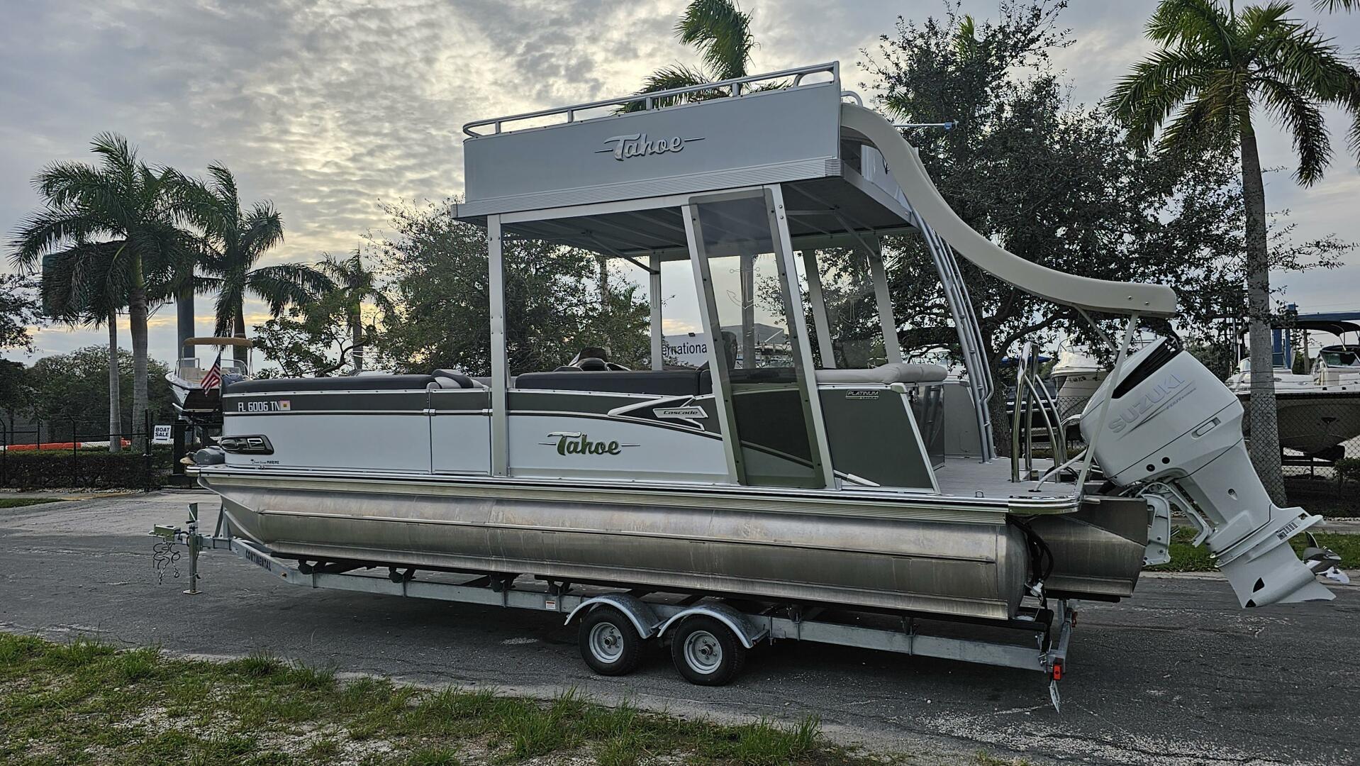 27ft Tahoe Yacht For Sale