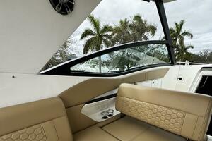 32ft Sea Ray Yacht For Sale