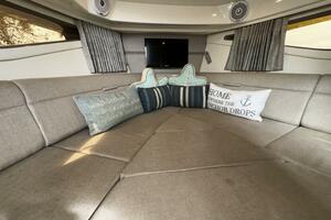 32ft Sea Ray Yacht For Sale