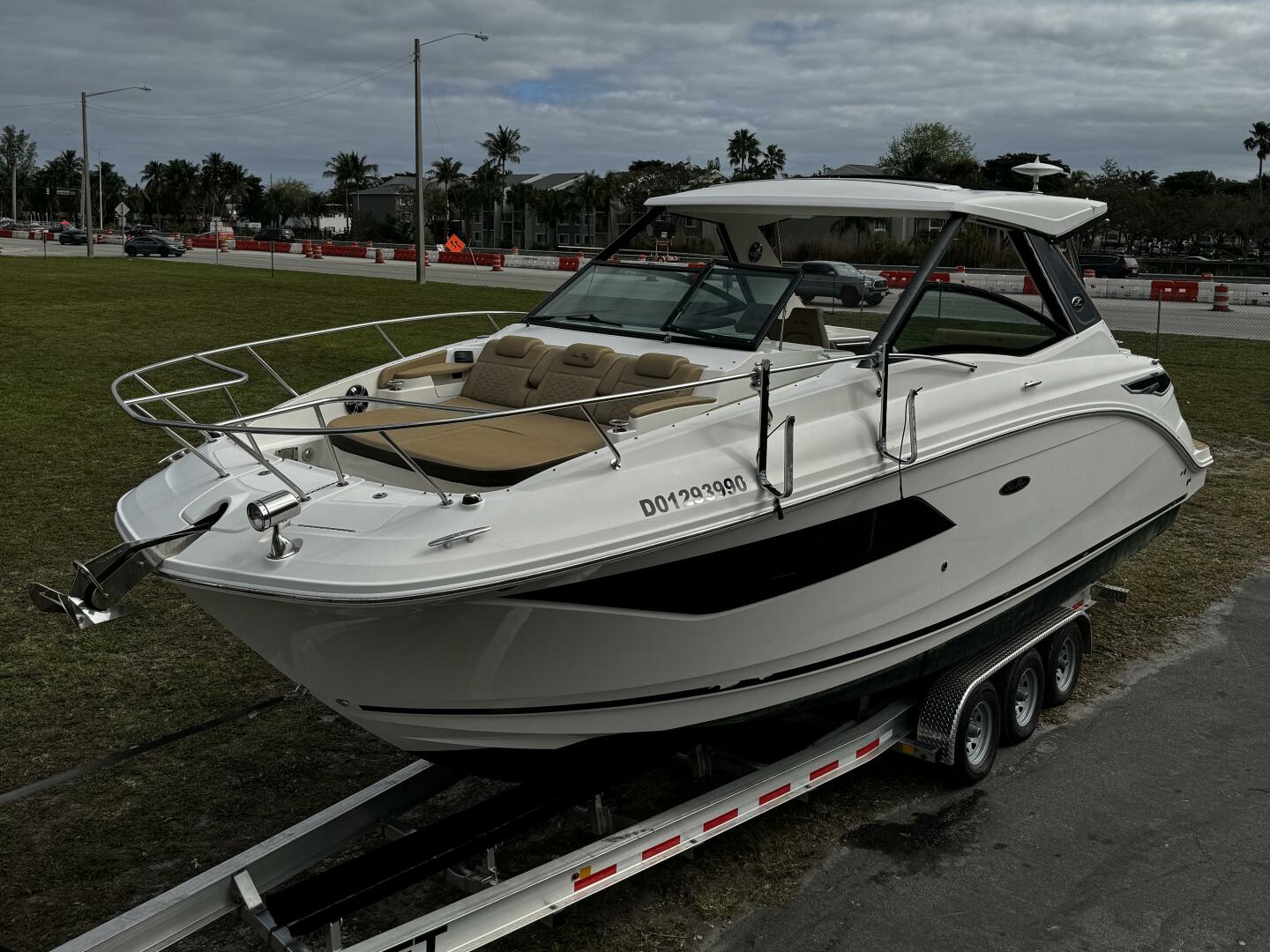 32ft Sea Ray Yacht For Sale