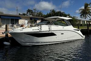 32ft Sea Ray Yacht For Sale