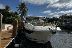 32ft Sea Ray Yacht For Sale