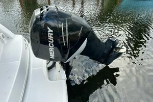 26ft Glastron Yacht For Sale