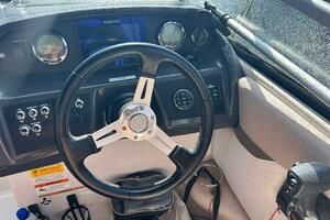 26ft Glastron Yacht For Sale