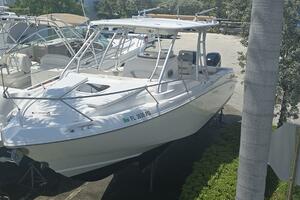 32ft Boston Whaler Yacht For Sale