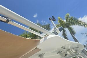 32ft Boston Whaler Yacht For Sale