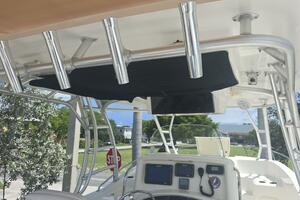 32ft Boston Whaler Yacht For Sale