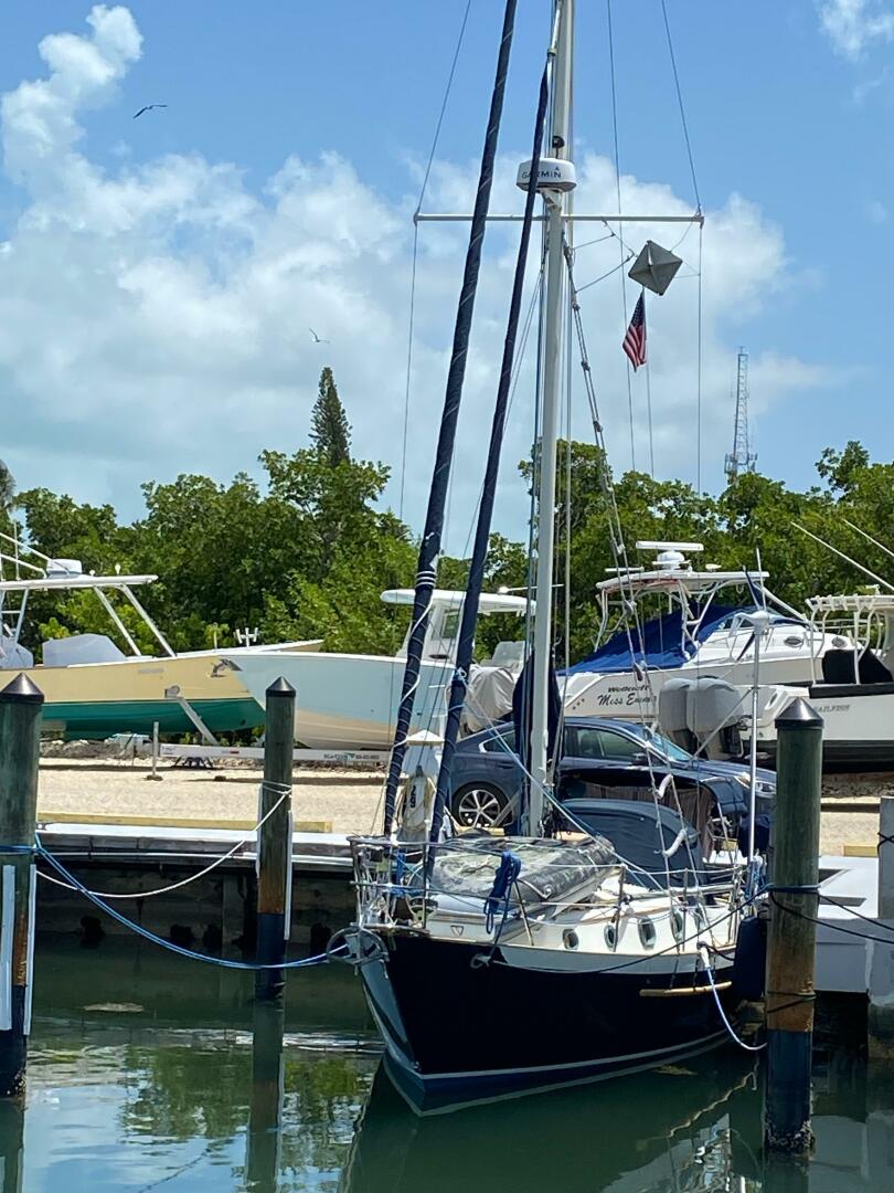 Rum n Tonic 31ft Pacific Seacraft Yacht For Sale