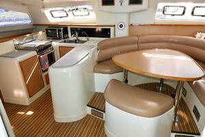 SMOKE AND ROSES 47ft Leopard Yacht For Sale