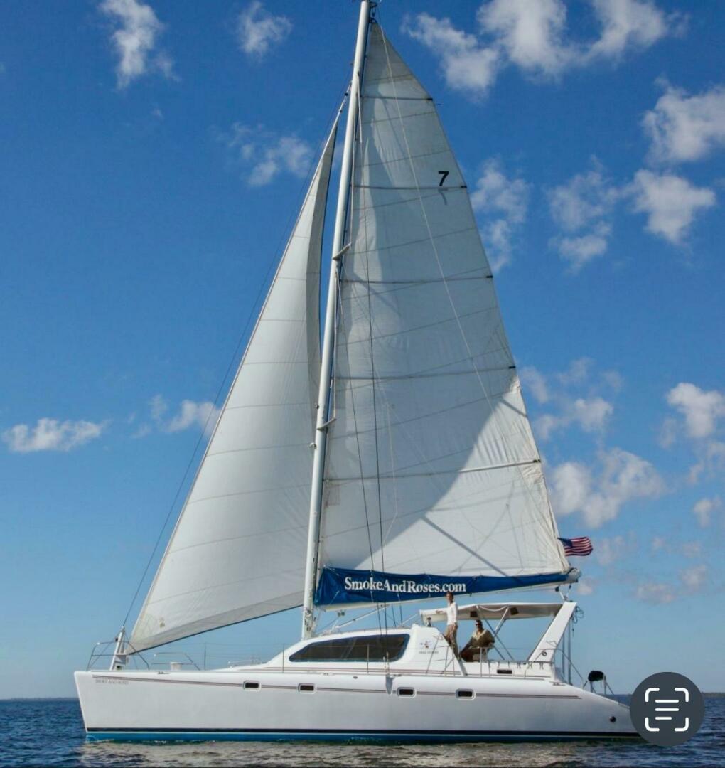 SMOKE AND ROSES 47ft Leopard Yacht For Sale