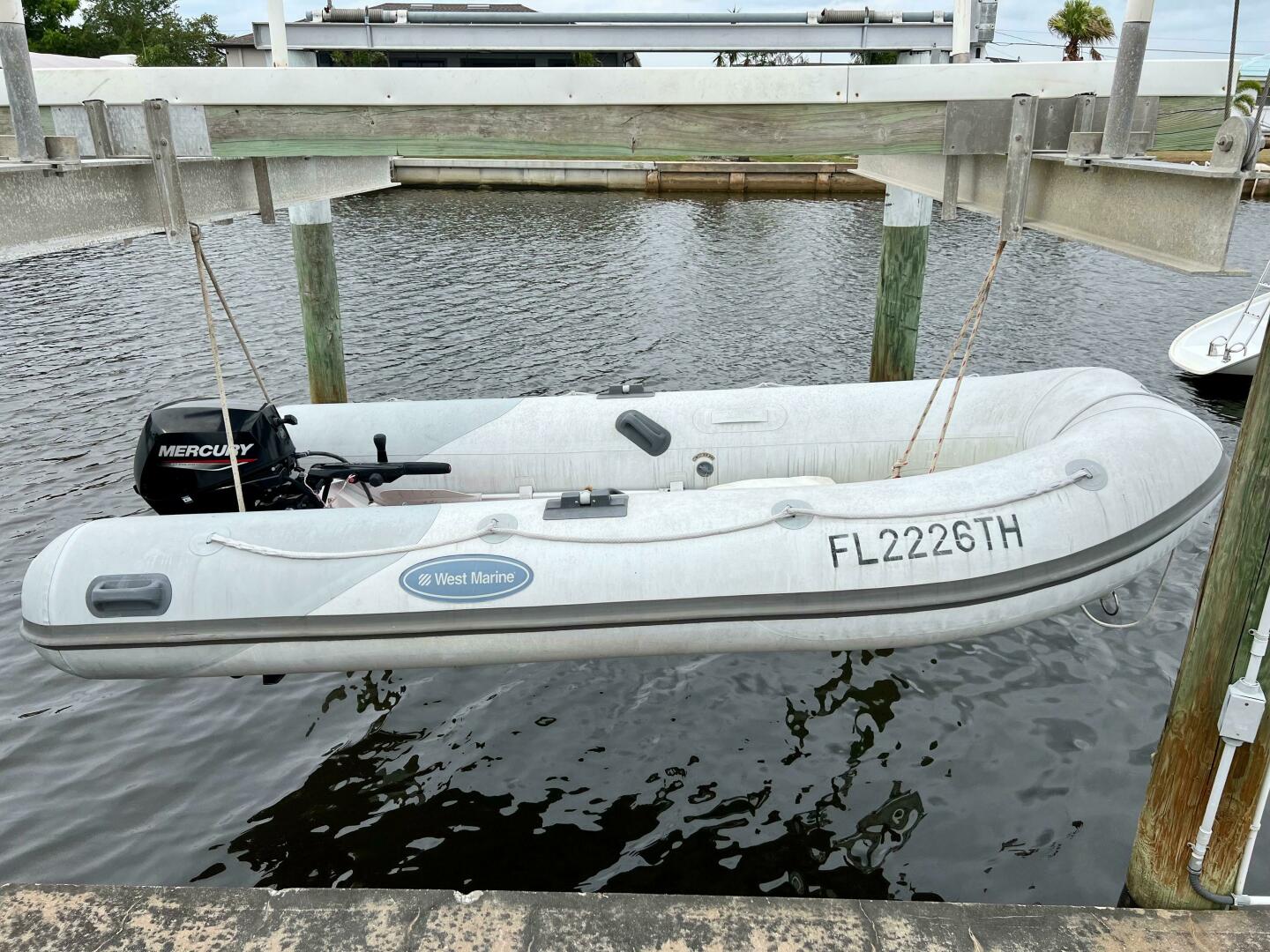 SMOKE AND ROSES 47ft Leopard Yacht For Sale