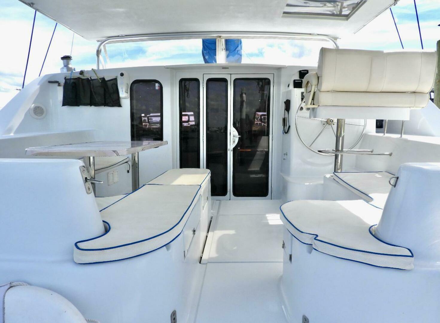 SMOKE AND ROSES 47ft Leopard Yacht For Sale