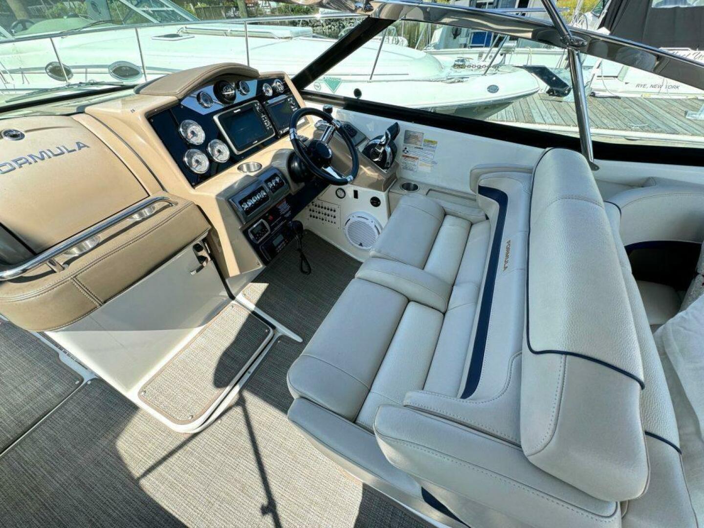 35ft Formula Yacht For Sale