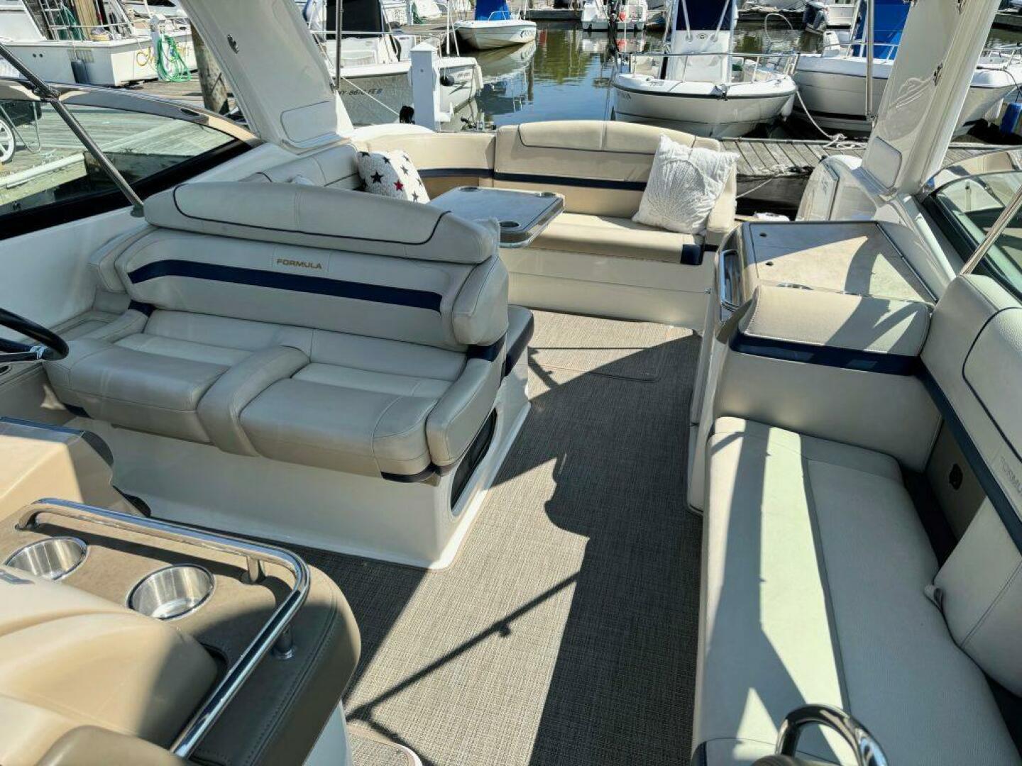 35ft Formula Yacht For Sale