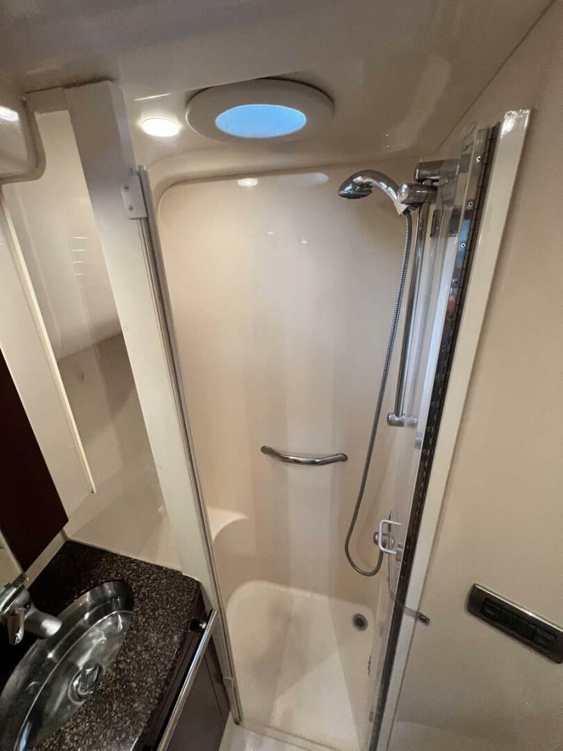 TOTAL ECLIPSE 42ft Sea Ray Yacht For Sale