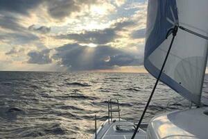 42ft Lagoon Yacht For Sale