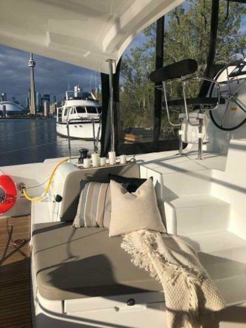 42ft Lagoon Yacht For Sale