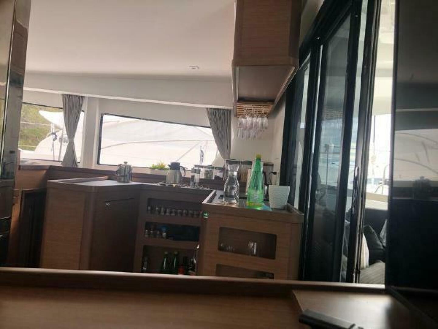 42ft Lagoon Yacht For Sale