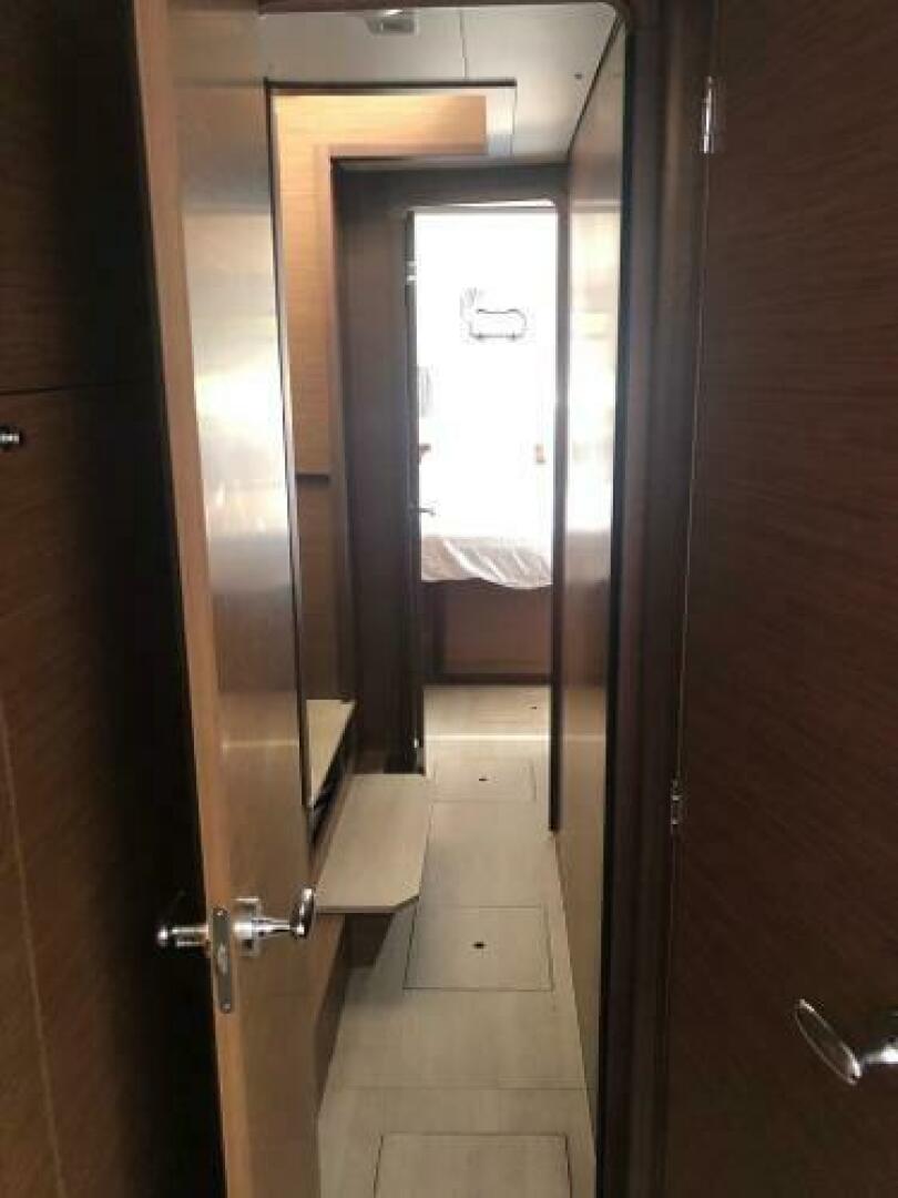 42ft Lagoon Yacht For Sale