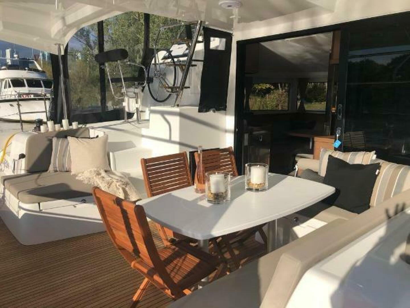 42ft Lagoon Yacht For Sale
