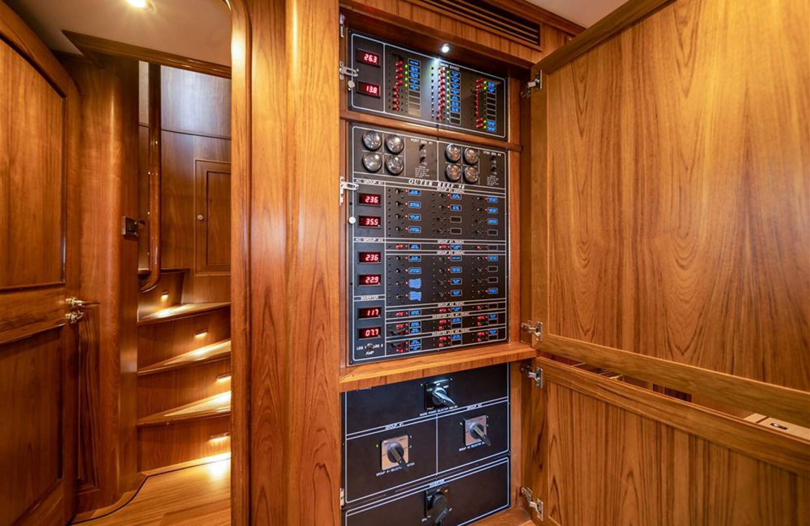 JULIANNE 90ft Outer Reef Yachts Yacht For Sale