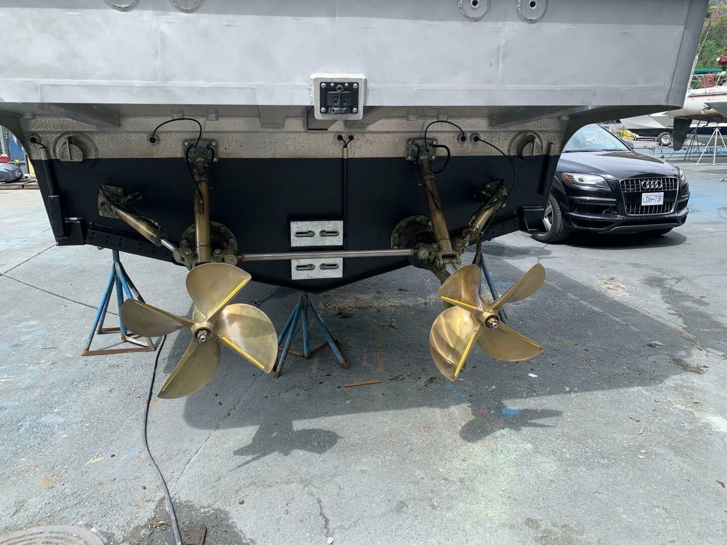 Hatch 36ft Munson Yacht For Sale