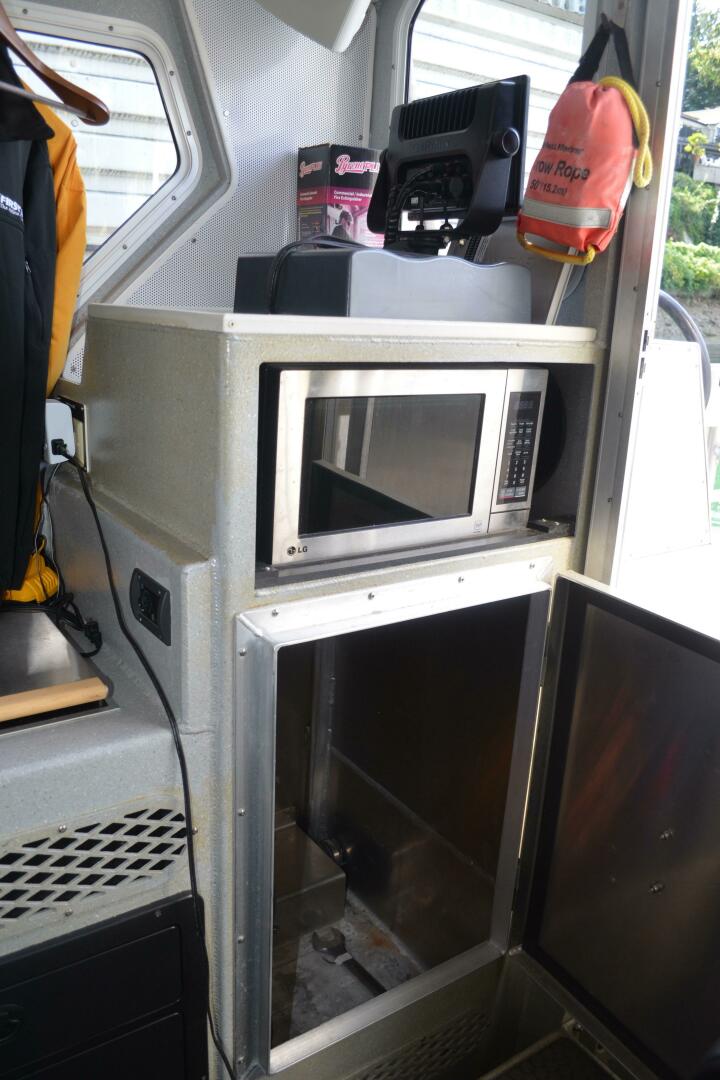 Hatch 36ft Munson Yacht For Sale