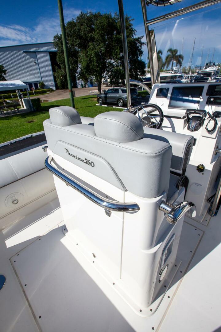 T T ROCKIT 26ft Phantom Yacht For Sale