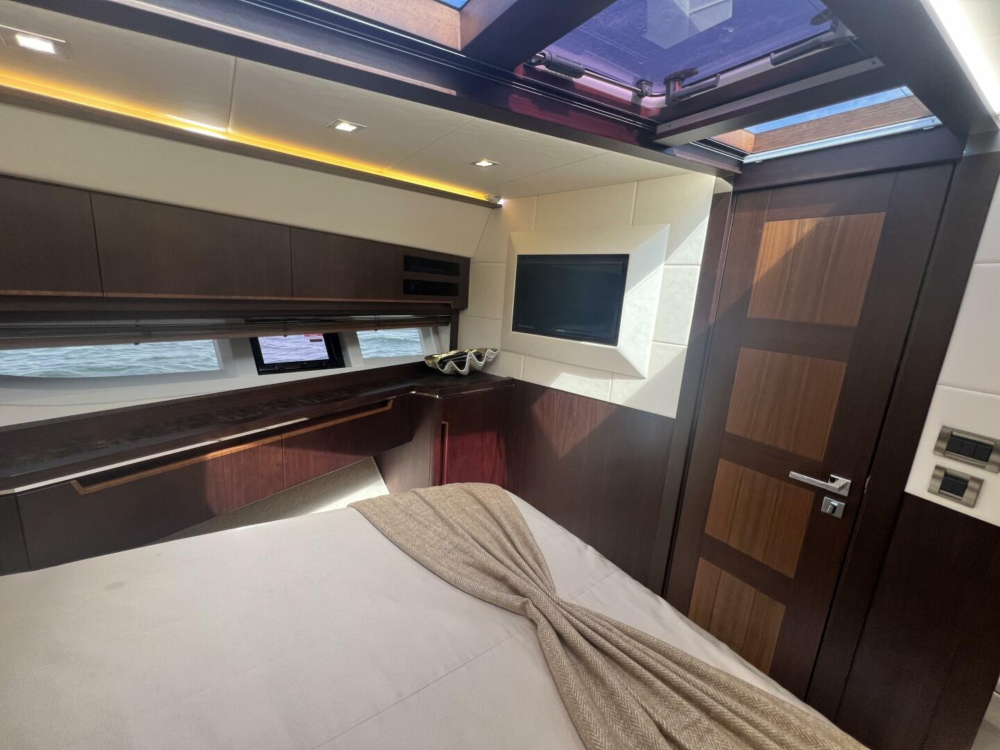 66ft Galeon Yacht For Sale